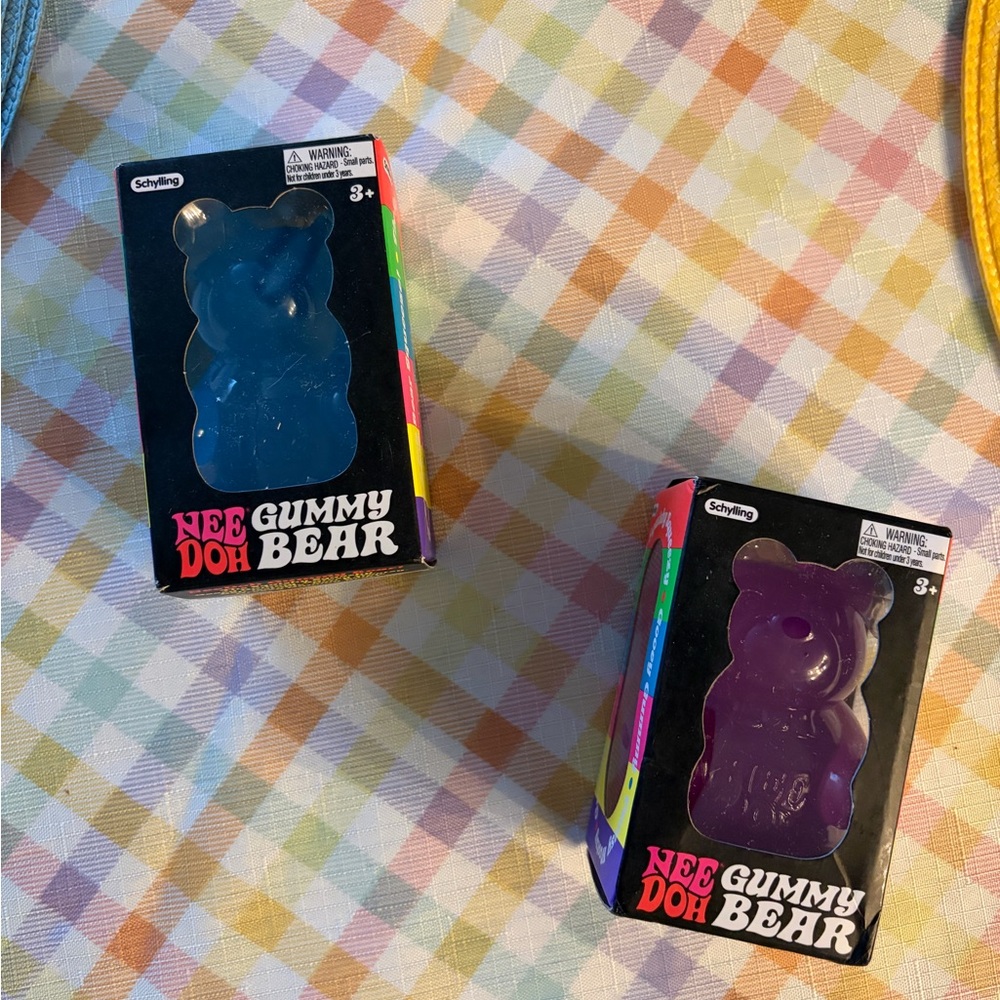 NeeDoh Gummy Bear Kids Stress Toy - Blue & Purple
SOLD SEPARATELY